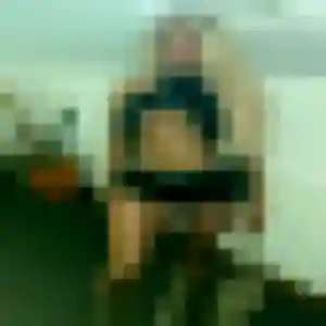 Oumaima, femme de 21 ans propose rencontre sexe à Bédarrides