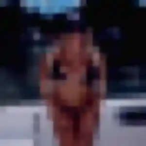 Rym, 33 ans, connectée à Bordeaux pour une rencontre coquine