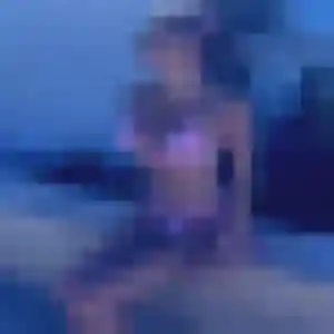 Giulia, 44 ans, dispo pour rencontre sexe à Cassis