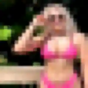 Alexandra, 19 ans, veut un rencontre sexe à Châteaugay