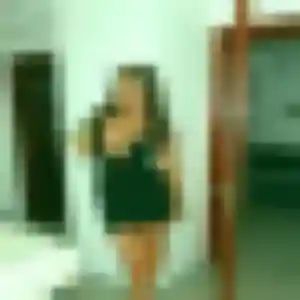 Photo privée de Adele, 39 ans à Châtel-Guyon - plan discret