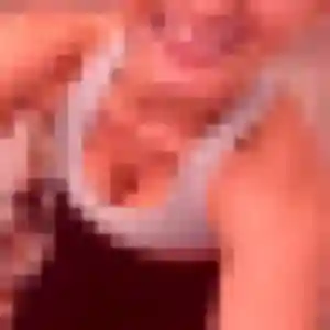 Noura, 44 ans, en ligne à Gaillac pour une rencontre coquine