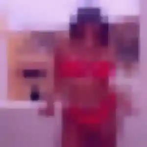 Tessa, 41 ans, en ligne à Galgon pour un rencontre sexe