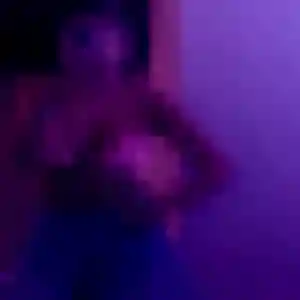 Laura, 29 ans, dispo pour rencontre sexe à Langeac