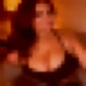 Clotilde, 37 ans, disponible à Pujols pour une rencontre coquine