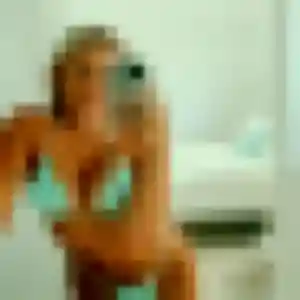 Contacte Leonore, 39 ans à Roquettes en privé