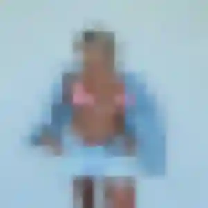 Découvre Nadia, 27 ans à Saint-Hilaire-de-Brethmas gratuitement