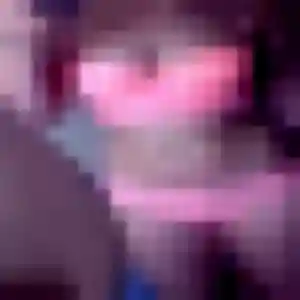 Photo de Adelaide à Saint-Martin-en-Haut (31 ans) - rencontre sexe anonyme