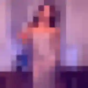 Faustine de Saint-Mitre-les-Remparts, 21 ans - rencontre sexe en toute liberté