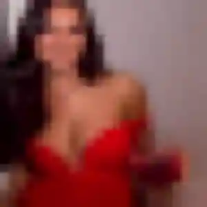 Yvette, 20 ans, disponible à Saint-Quentin-la-Poterie pour une rencontre coquine