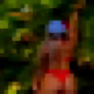 Photo de Noemie à Salindres (26 ans) - rencontre sexe gratuit