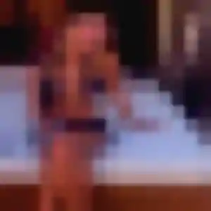 Photo de Alienor à Sébazac-Concourès (42 ans) - rencontre sexe discret
