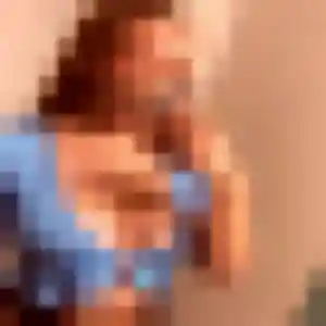 Amandine, 38 ans, connectée à Tain-l'Hermitage pour une rencontre coquine