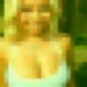 Veronique (19 ans) à Thoiry attend un rencontre sexe rapidement