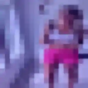 Mia, 22 ans, cherche un rencontre sexe à Velleron