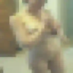 Cassandre, 34 ans, connectée à Vouillé pour un rencontre sexe